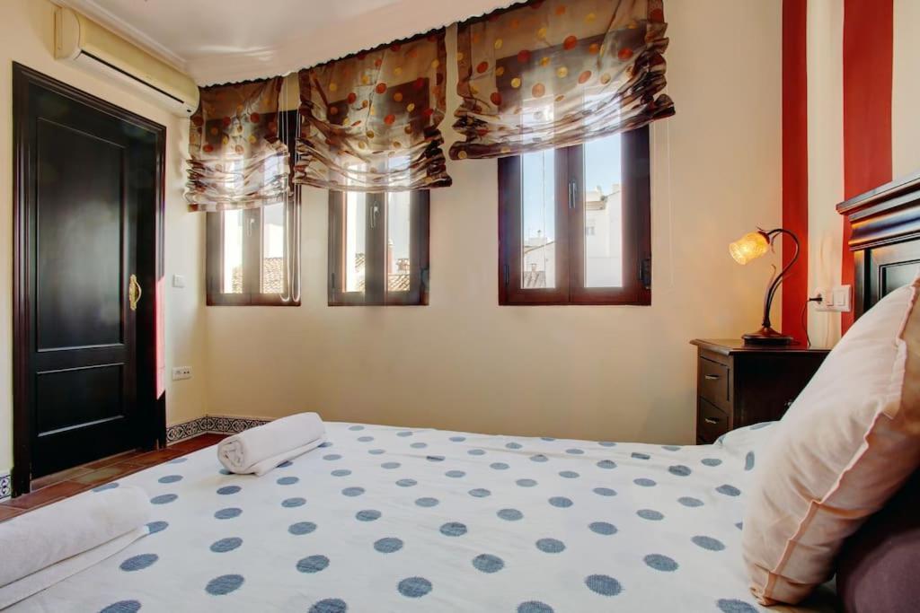 Apartamento Duplex Centro Con Garaje Gratuito 론다 외부 사진